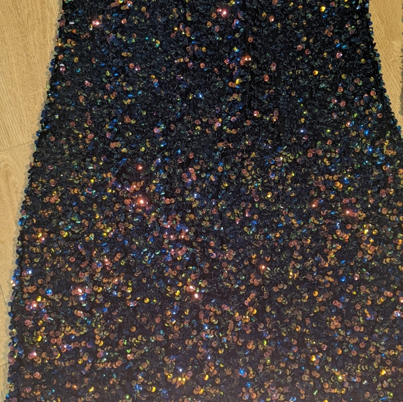 BNWT Zara Sequins and Velvet mini dress - Picture 5 of 8